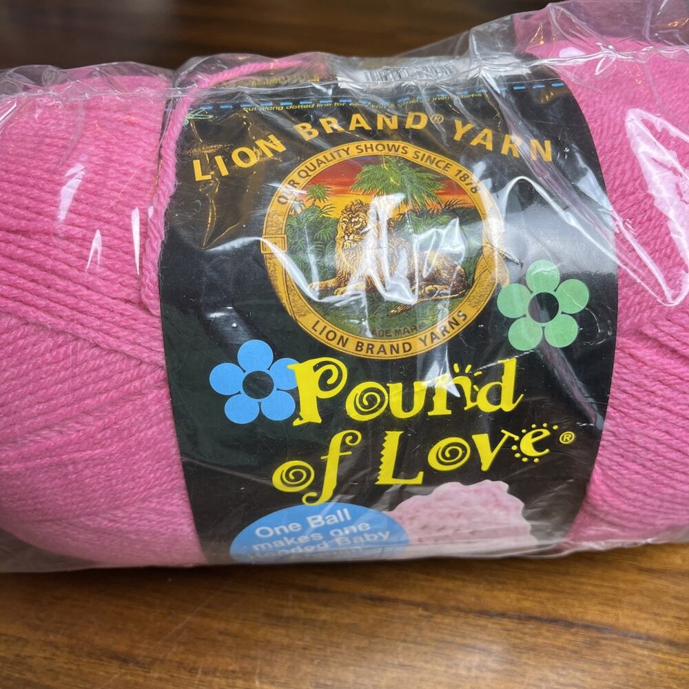 NEW Lion Brand Yarn Pound of Love #102 Bubble Gum, 16 oz 1020 yd Knit Crochet - Picture 2 of 6